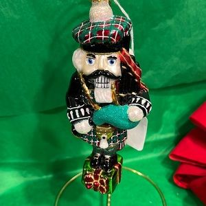 Handmade pinnacle peak glass blown ornament